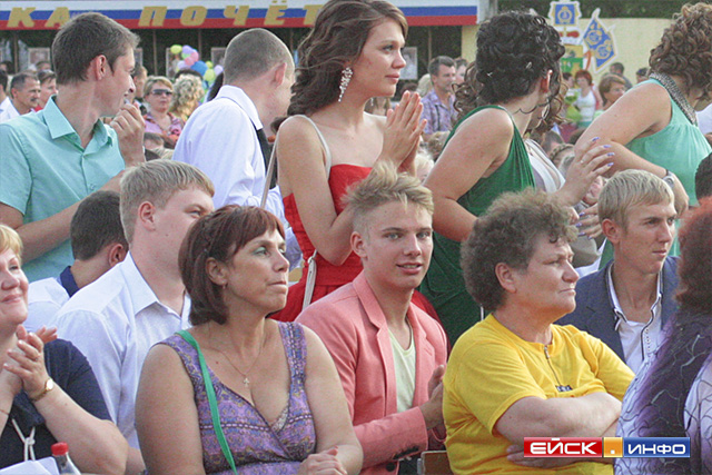 Торжественное мероприятие, посвященное чествованию выпускников 2013