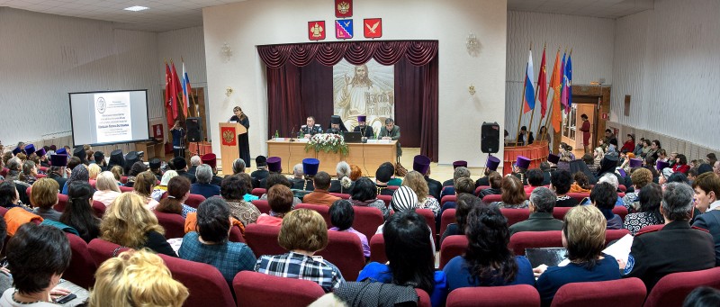 В День православной книги учителя, воспитатели, школьные библиотекари Ейского района приняли участие в V Литературных чтениях на Тимашевской земле.