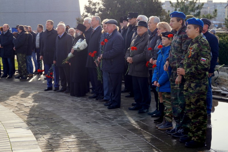В Ейске "Поклонились героям войны" в 23-годовщину ввода войск в Чечню