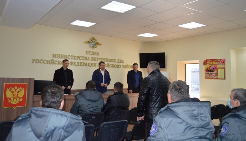 Ейск патрулируют 97 членов мобильных групп