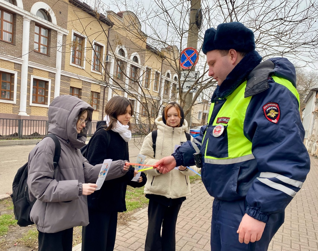 Сотрудники Госавтоинспекции провели акцию под названием «Внимание, пешеход!»
