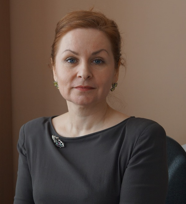 Сегодня свой день рождения отмечает заместитель главы муниципального образования Ейский район, начальник финансового управления, инвестиционный уполномоченный Карпухина Елена Владиславовна