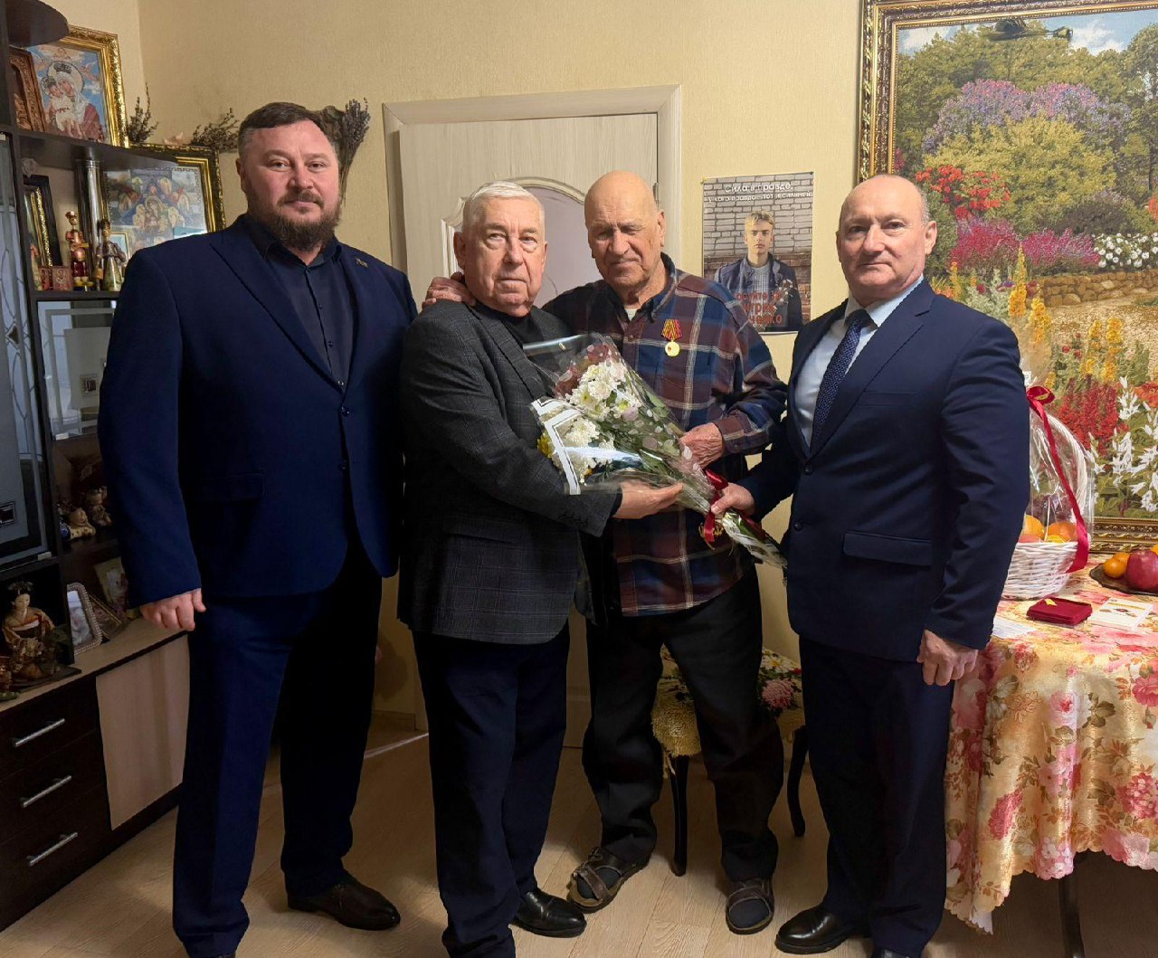 Сегодня в Ейске отметили 94-летие участника Великой Отечественной войны Владимира Ивановича Кохана
