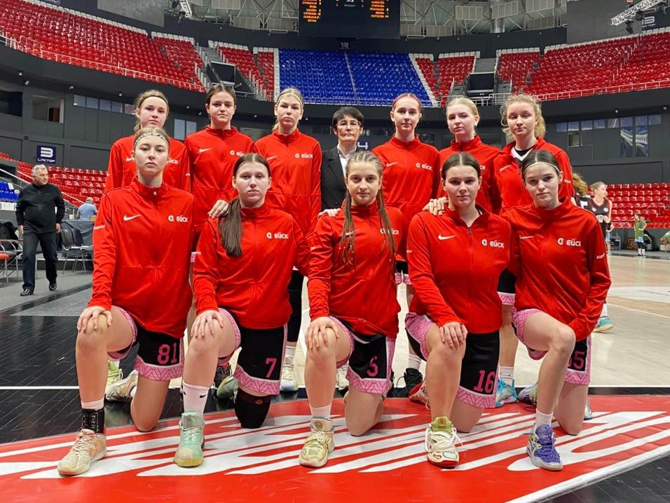 Ейские спортсменки заняли пятое место на VI летней Спартакиаде молодёжи Краснодарского края по баскетболу
