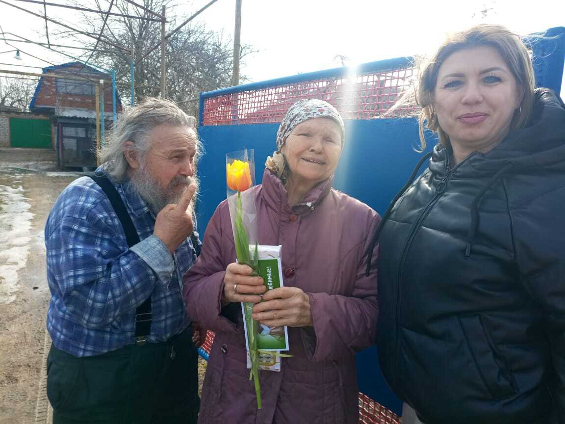  Глава Моревского поселения поздравила матерей участников СВО с международным женским днем