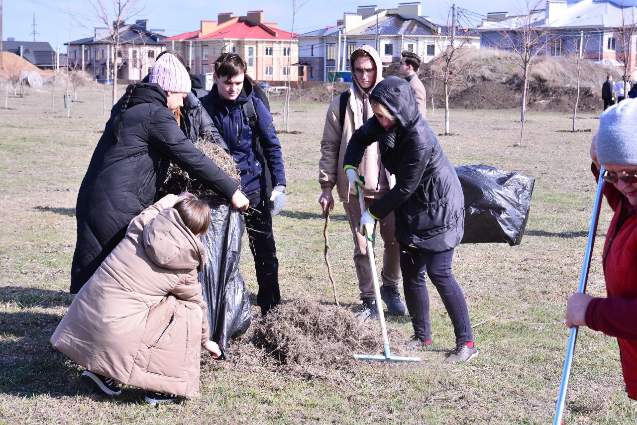 21 марта в Ейске состоялась городская патриотическая акция «Сад памяти»