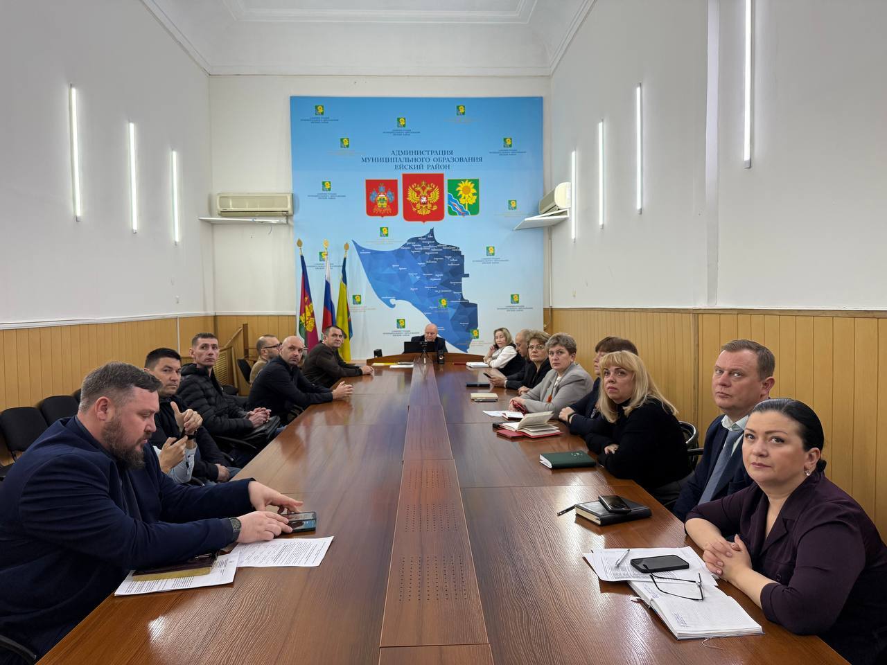 В администрации Ейска состоялось рабочее совещание по вопросам безопасной эксплуатации аттракционов