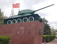 К юбилею Победы в Ейске реставрируют памятники героям