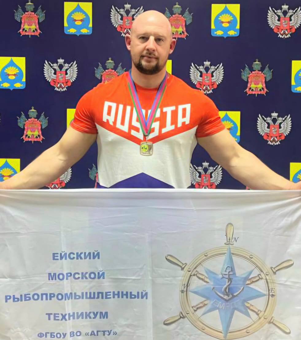 Ейский пауэрлифтер взял медаль на краевых соревнованиях
