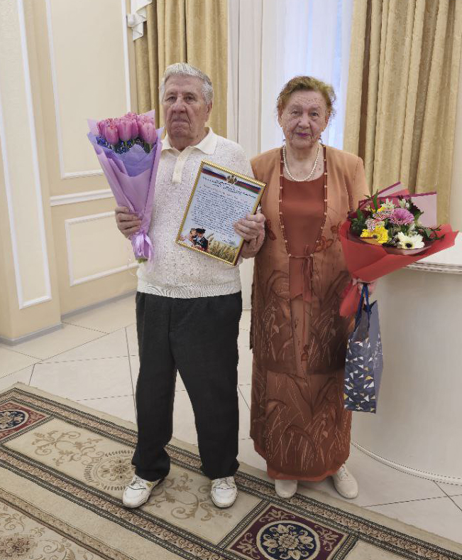 Ейчане Ищенко Георгий Алексеевич и Ищенко Мая Казимировна отметили очередную годовщину свадьбы