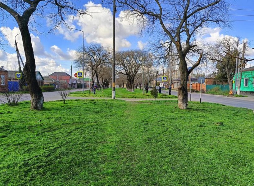 В Ейске продолжается комплексная работа по благоустройству городских территорий