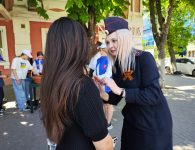 Полицейские и общественники Ейского района с волонтерами "Движение Первых" присоединились к Всероссийской акции «Георгиевская лента»