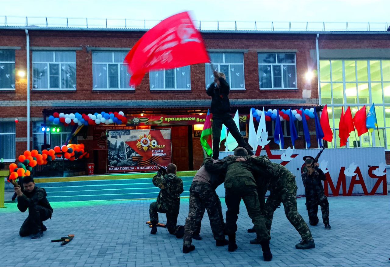 В школе № 8 станицы Копанской 7 мая 2025 года состоялся масштабный концерт, посвящённый 80-летию Великой Победы