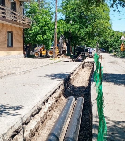 Начался ремонт теплотрассы по улице Ленина