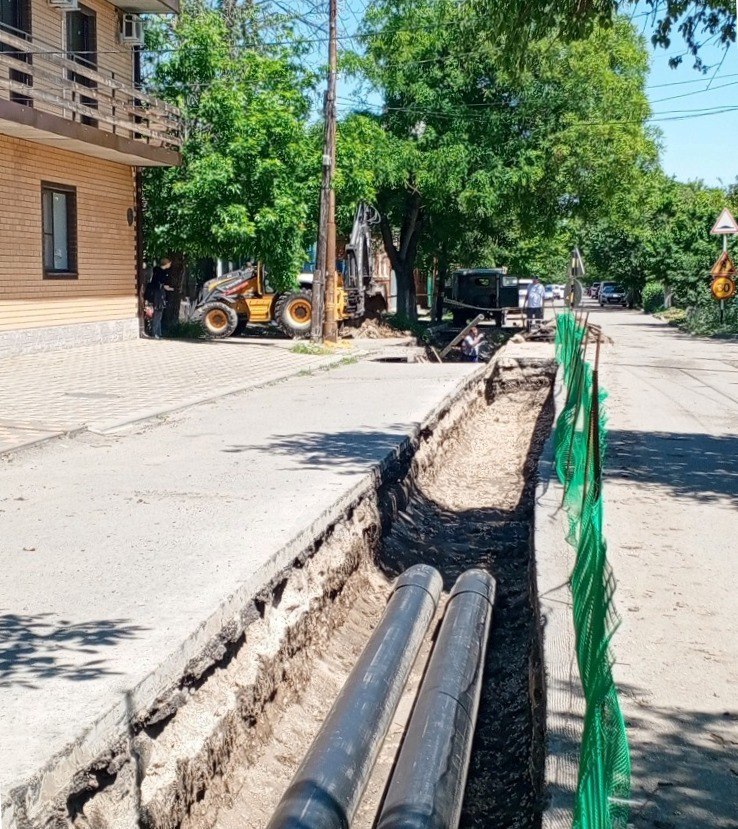 Начался ремонт теплотрассы по улице Ленина
