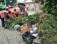 Коммунальные службы Ейска продолжают наводить порядок