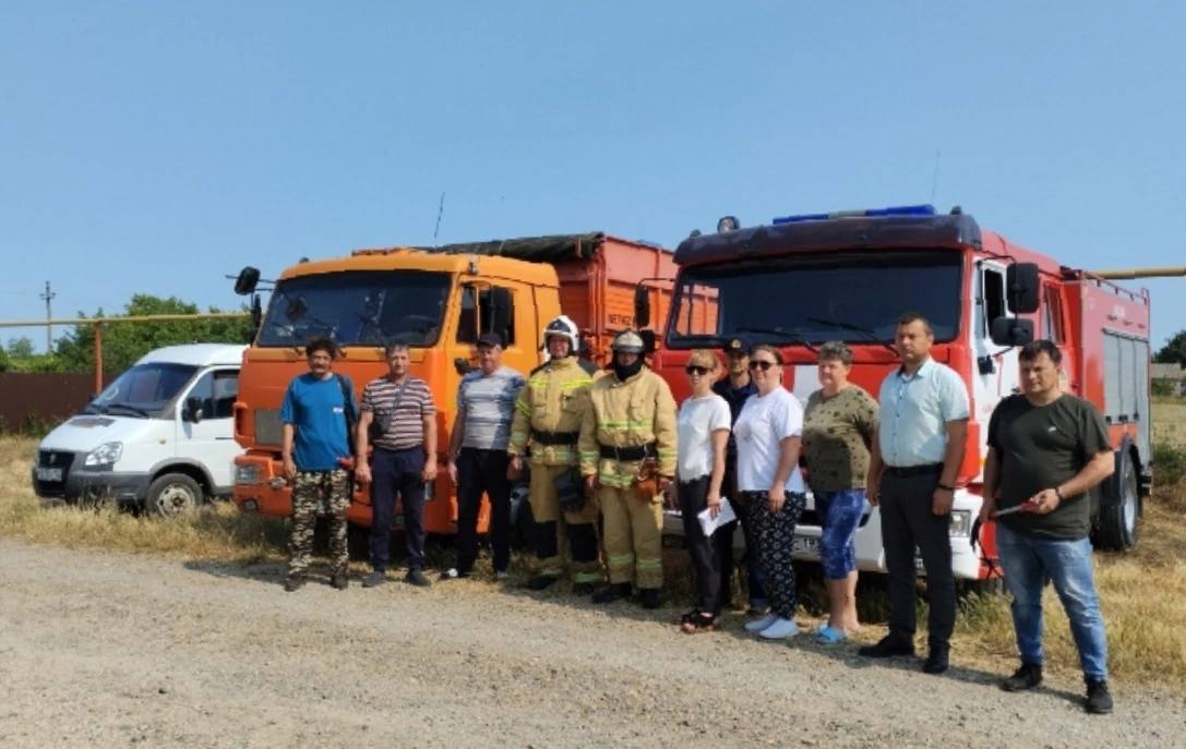 Масштабные учения пожарных прошли в Ейском районе