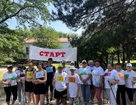 В парке Поддубного прошли соревнования по спортивной ходьбе и бегу по пересечённой местности в честь Дня России