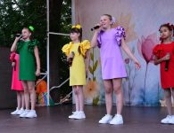В Никольском парке продолжились мероприятия, посвященные открытию курортного сезона - 2025