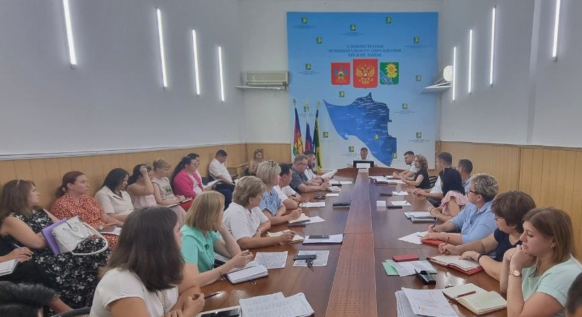 В Ейском районе разрабатывают комплексный план социально-экономического развития