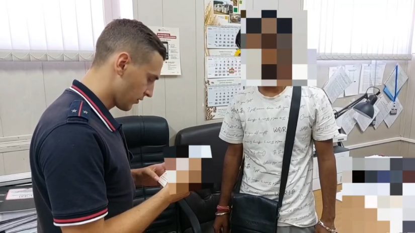 В Ейске выявили случай незаконной трудовой деятельности мигранта