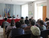 В пос. Моревка прошла встреча жителей с главой района