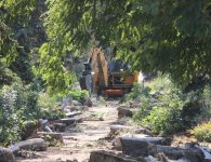 В посёлке Комсомолец Ейского района благоустраивают аллею Школьную