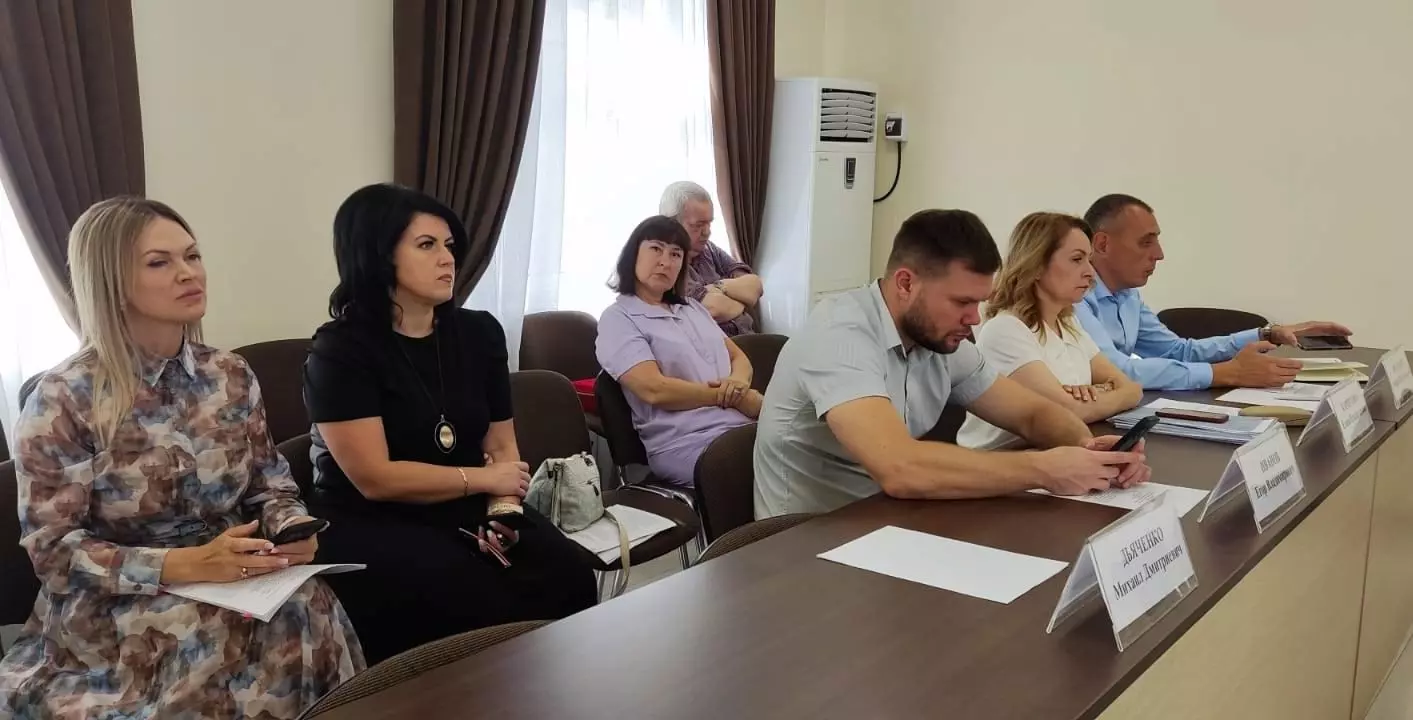 Состоялась внеочередная сессия Совета Ейского района