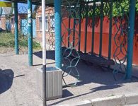 В Ейске установили новые лавочки и урны