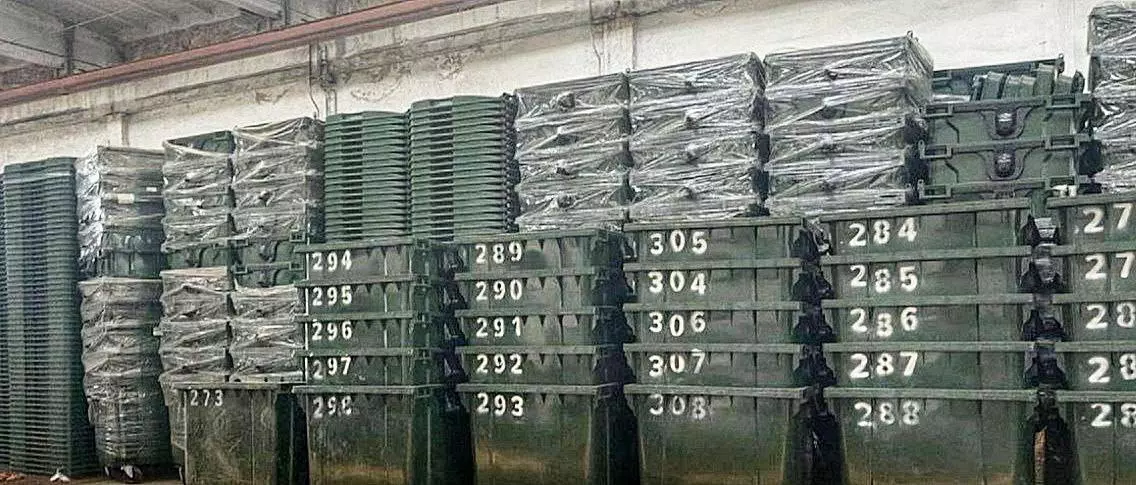 В Ейске установили 301 новый евроконтейнер для мусора