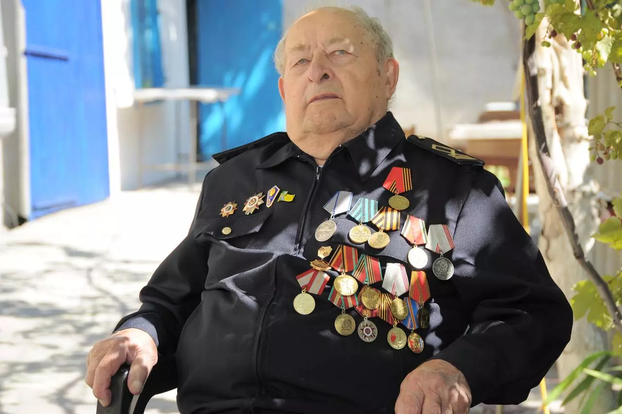 Сегодня свой 99 день рождения празднует ветеран Великой Отечественной войны Михаил Фёдорович Тимошенский