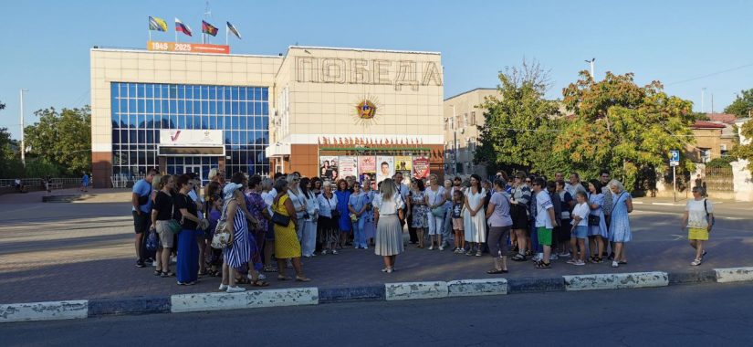 Для ейчан и гостей города была проведена экскурсия «Прогулка по Воронцовскому проспекту»