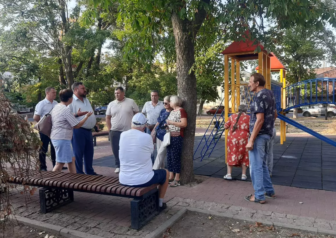 Глава Ейска Денис Квитовский провёл очередную встречу с жителями