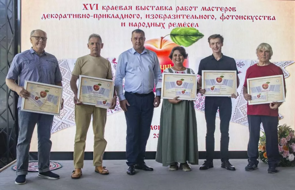 Ейчанин Владимир Конов — лауреат краевой выставки «Яблочный Спас»