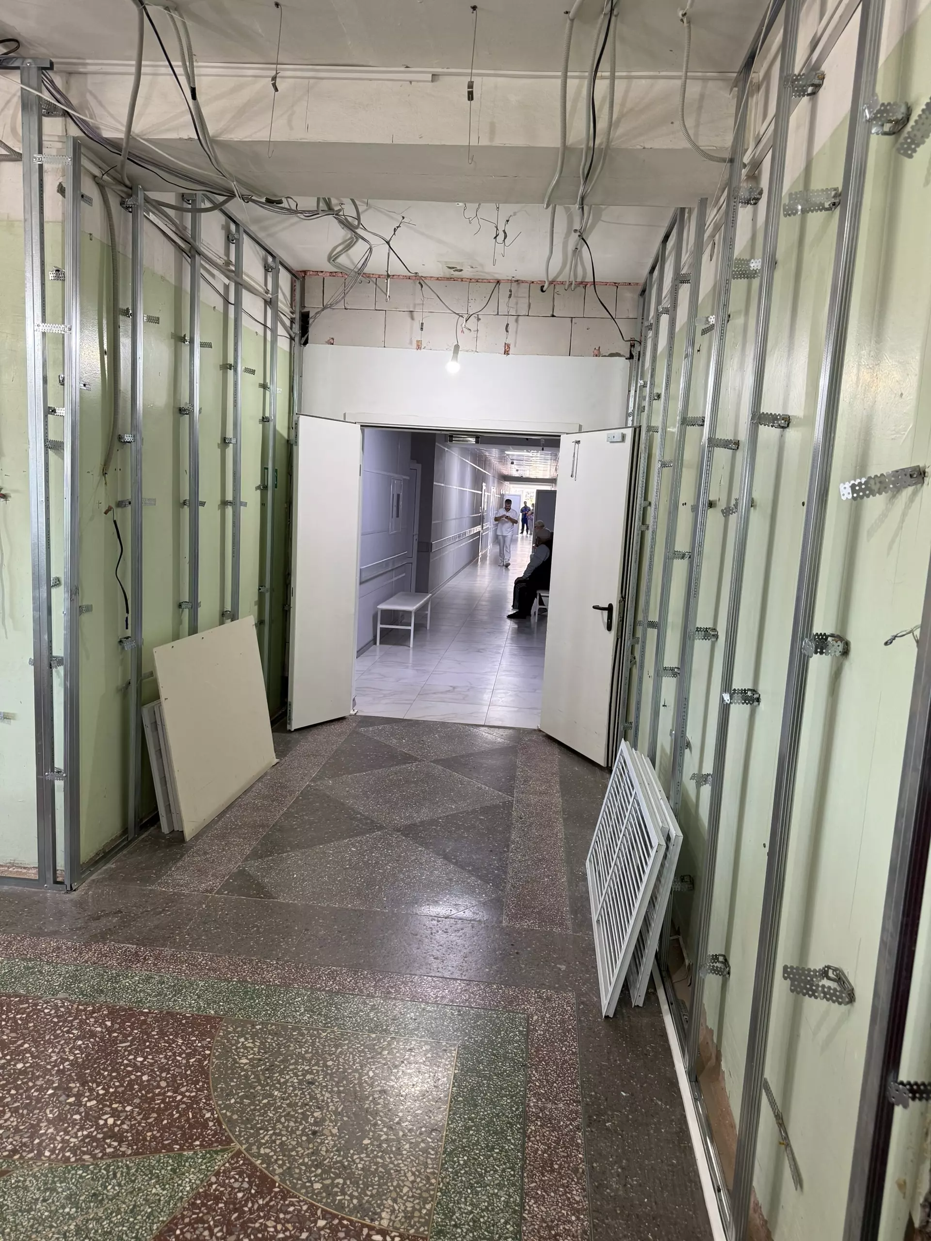 В Ейской ЦРБ начнут ремонт коридора между приемным отделением и реанимацией