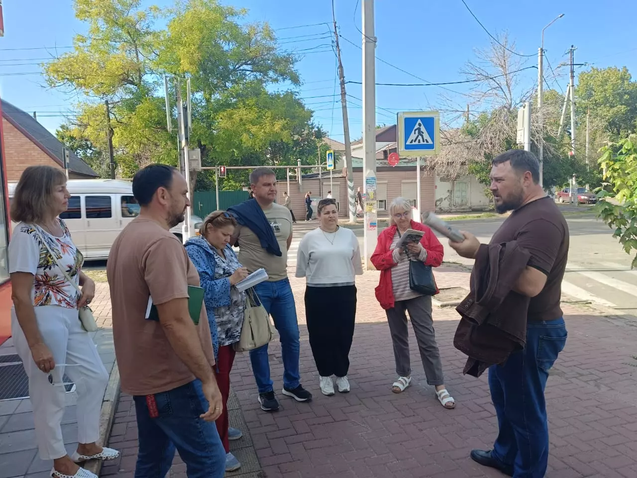 Глава Ейска провел выездное совещание на улице Нижнесадовой