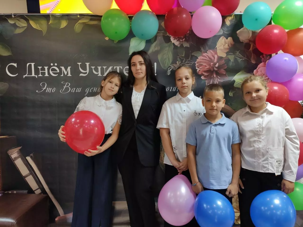 В школах Ейского района отпраздновали День Учителя