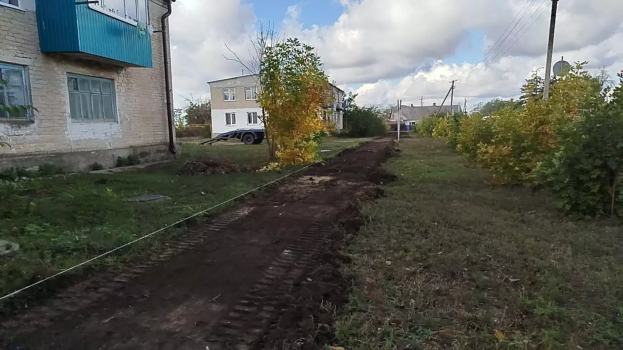 В поселке Степном началось обустройство новой пешеходной зоны 