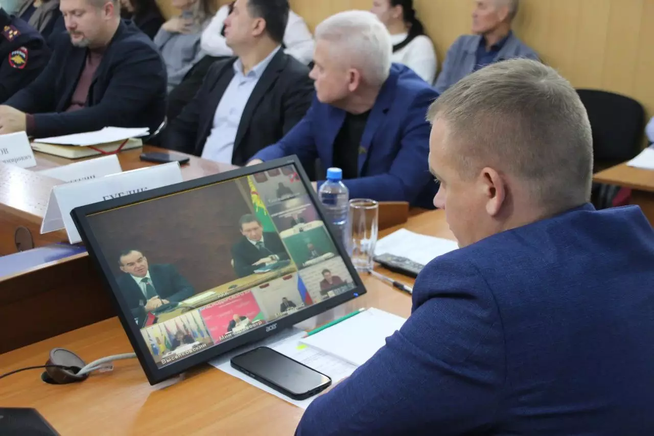 В Ейском районе не планируется проводить массовых уличных новогодних и рождественских мероприятий