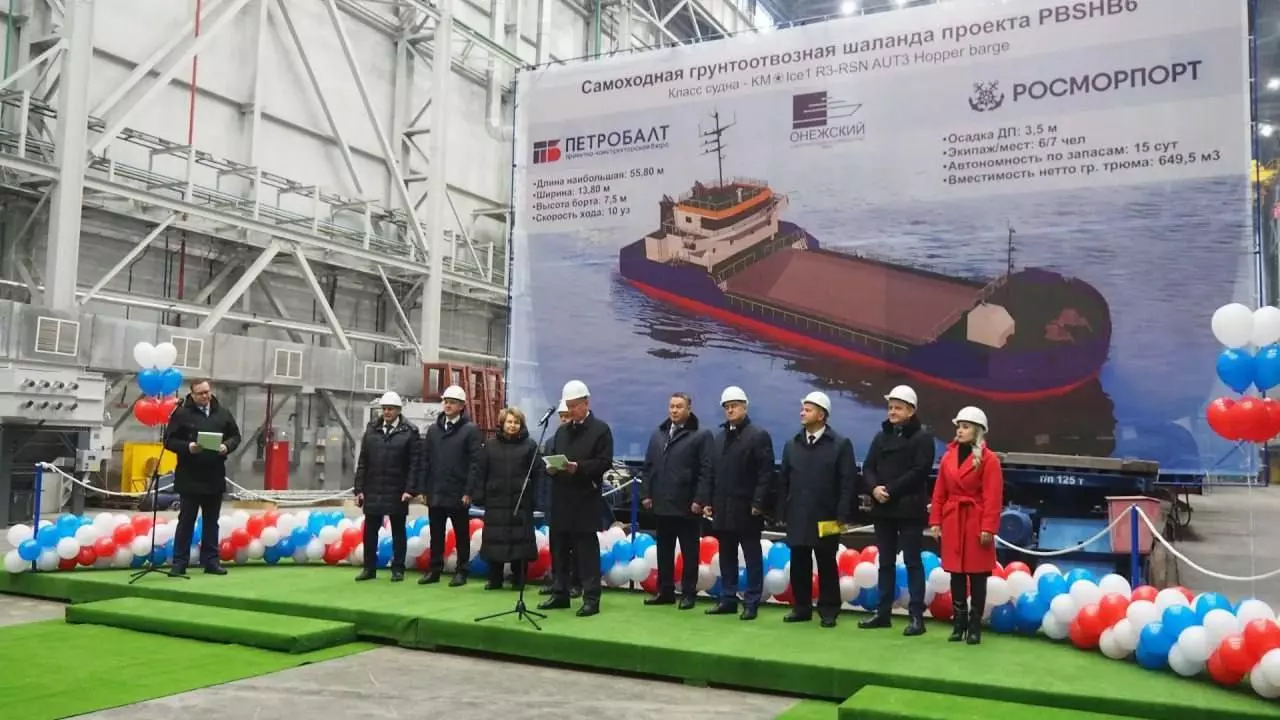 В Ейский морской порт поступят современные суда для дноуглубительных работ