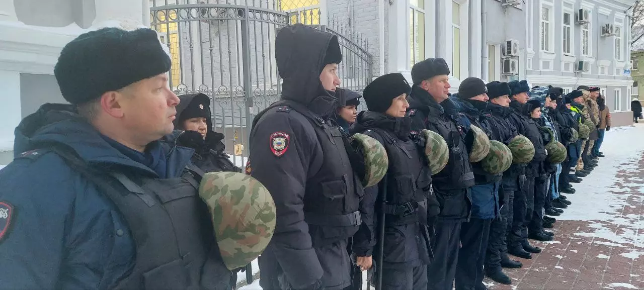 В Крещенский сочельник полицейские Ейска обеспечивают безопасность у храмов