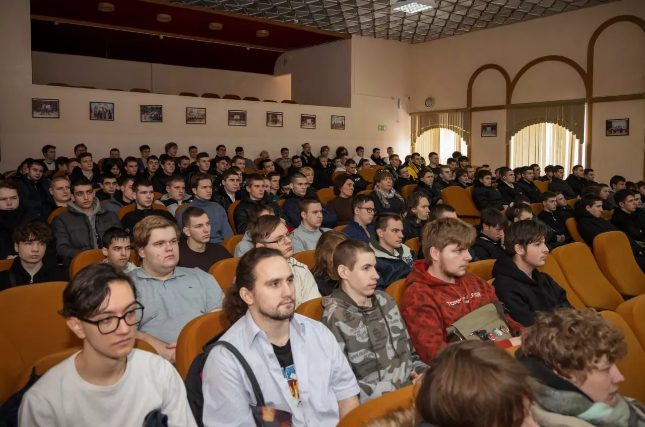 В ЕПК состоялась встреча студентов с представителями Военно-воздушной академии Воронежа