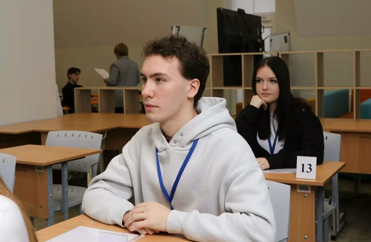 Школьники из Ейска защищают район на краевой олимпиаде по химии