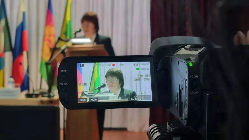 Глава Ейского района Роман Бублик подвёл финансовые итоги года для Трудового сельского поселения