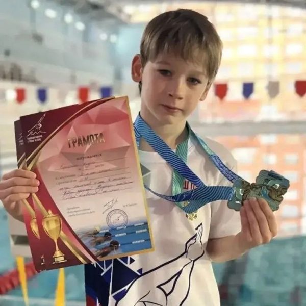 Юный пловец из ейской спортшколы "Олимп" завоевал два «золота» на соревнованиях в Ростове-на-Дону