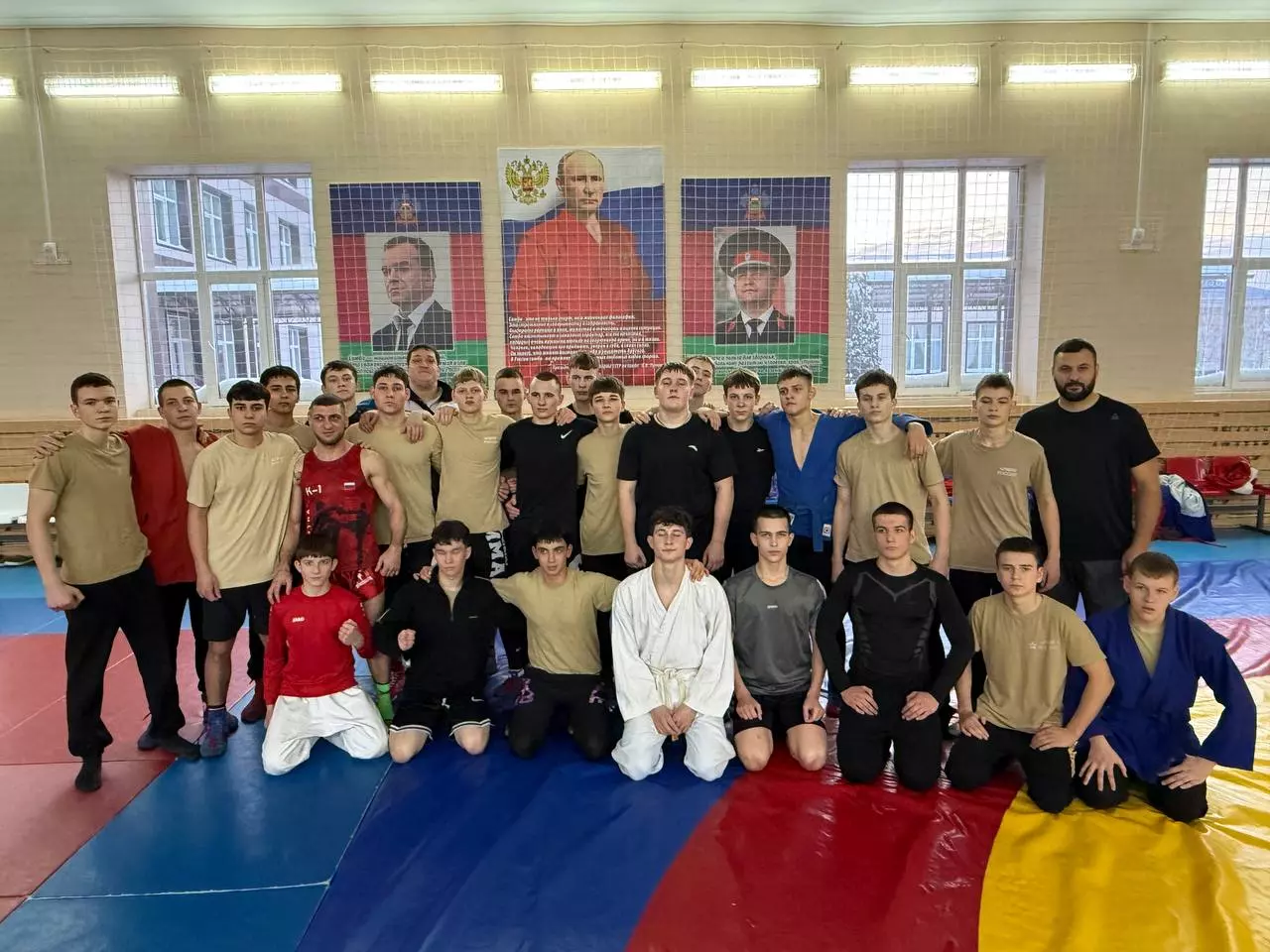 Поддержка кадетского корпуса