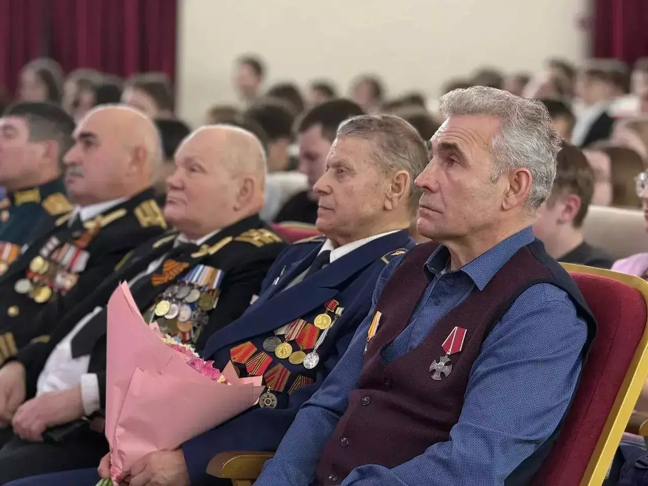 В Доме Офицеров Ейска прошло патриотическое мероприятие «Город крылатых героев»