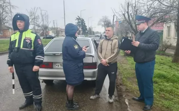 «Дорожный пристав» в Ейске: водителей с долгами останавливали прямо на трассе