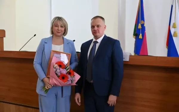 Глава Ясенского сельского поселения Ейского района Татьяна Вязьмина получила благодарность