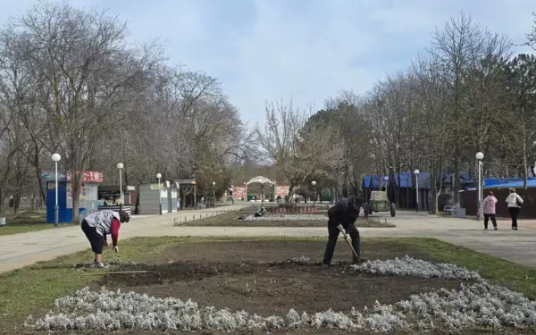 Клумбы парка Поддубного готовятся к сезону